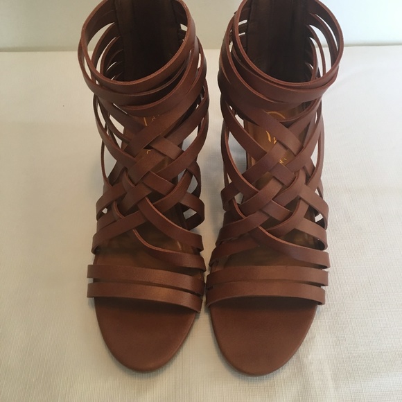 Candie's Shoes - Candie's Size 6 1/2 Medium Wedge